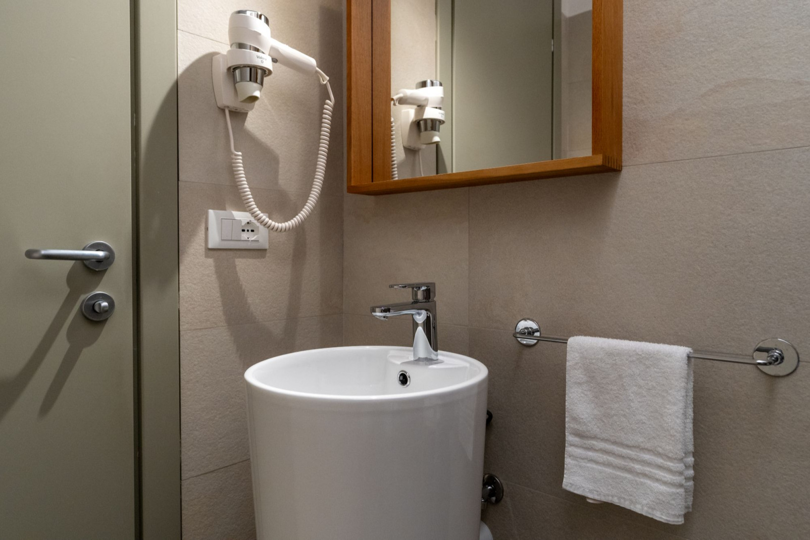 media.BAGNO 10 11 PLUS (2) 1