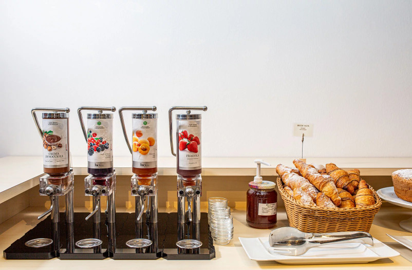 media.Gallery-Colazione_5Hotel-La-Pergola-Lignano